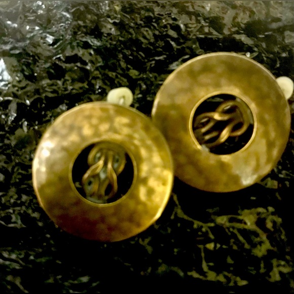 SFBaer signed vintage, one of a kind round unique earrings. Approximately 1 1/2” - Picture 5 of 7